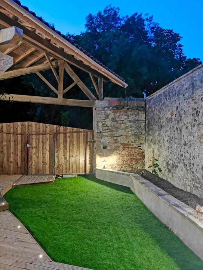 Gîte le jardin secret et Gîte au temps suspendu Montpezat  Extérieur photo