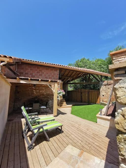 Gîte le jardin secret et Gîte au temps suspendu Montpezat  Extérieur photo